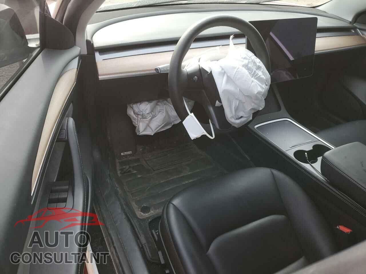 TESLA MODEL 3 2021 - 5YJ3E1EA0MF054170