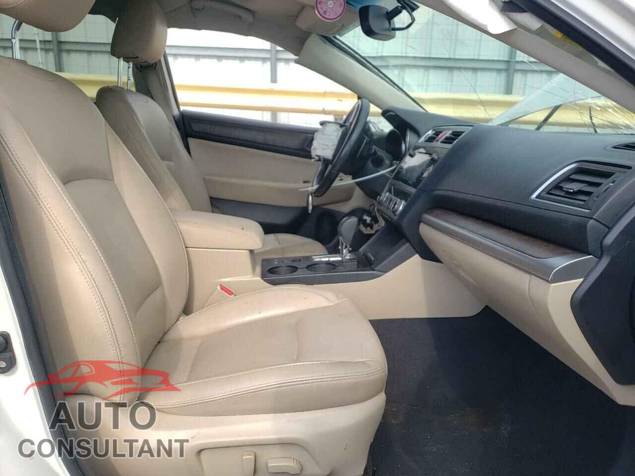 SUBARU OUTBACK 2017 - 4S4BSAKC4H3257684