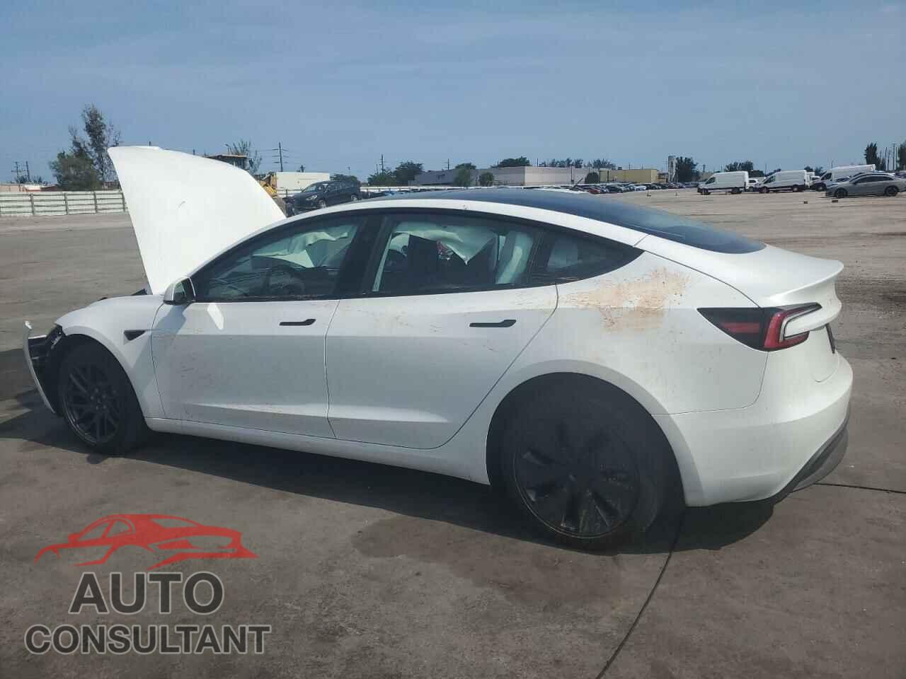 TESLA MODEL 3 2025 - 5YJ3E1EA5SF989827