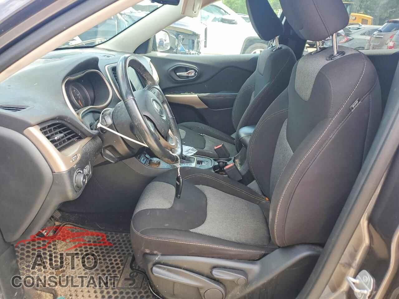 JEEP CHEROKEE 2018 - 1C4PJMCB8JD603403