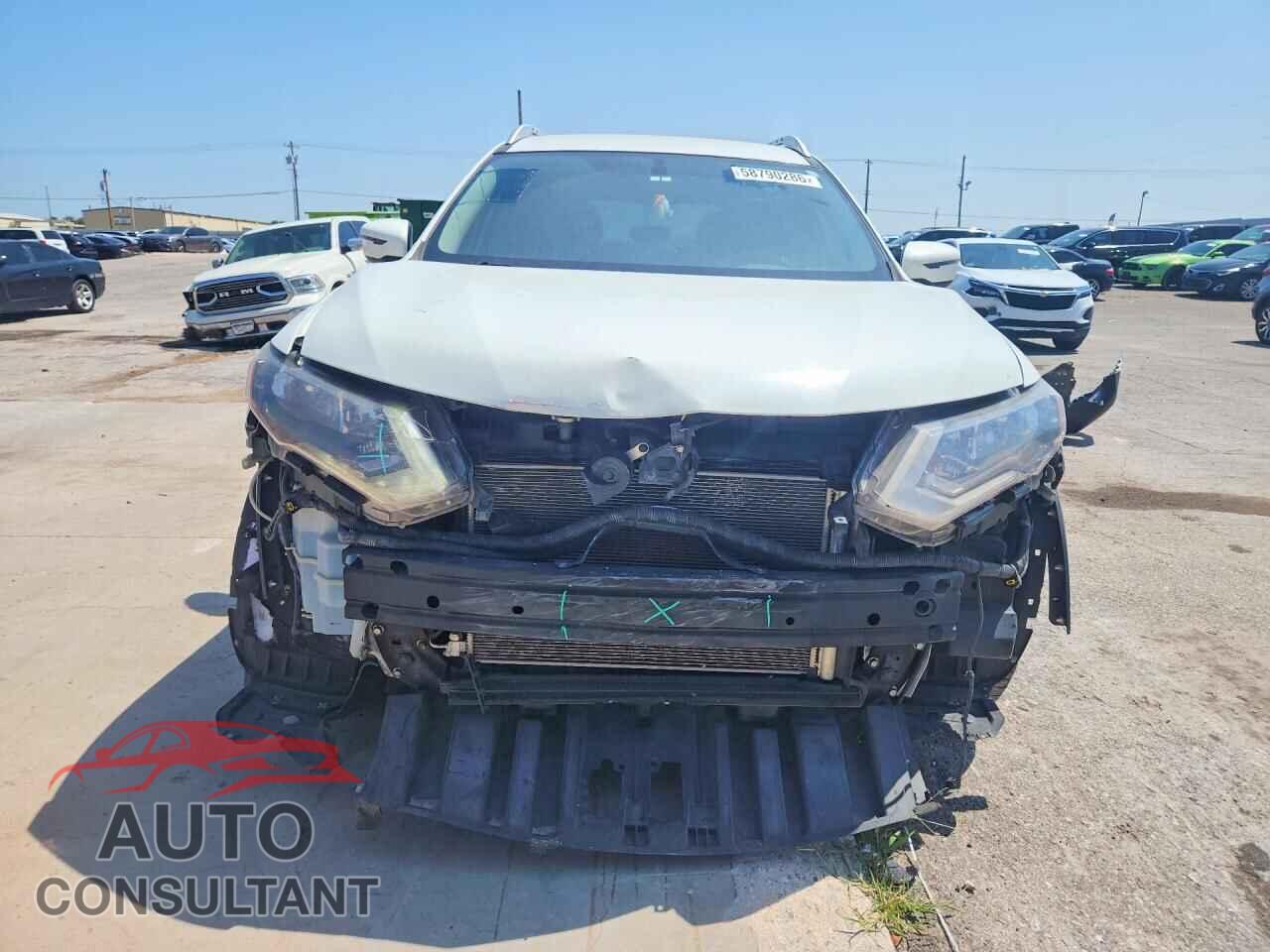 NISSAN ROGUE 2017 - KNMAT2MV2HP521804