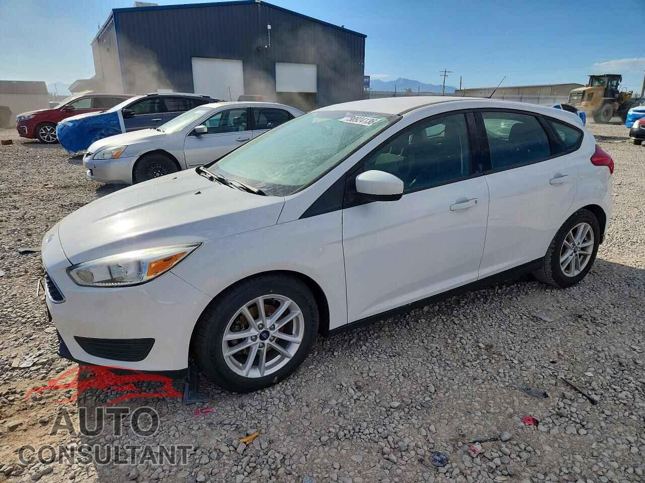 FORD FOCUS 2018 - 1FADP3K26JL206667