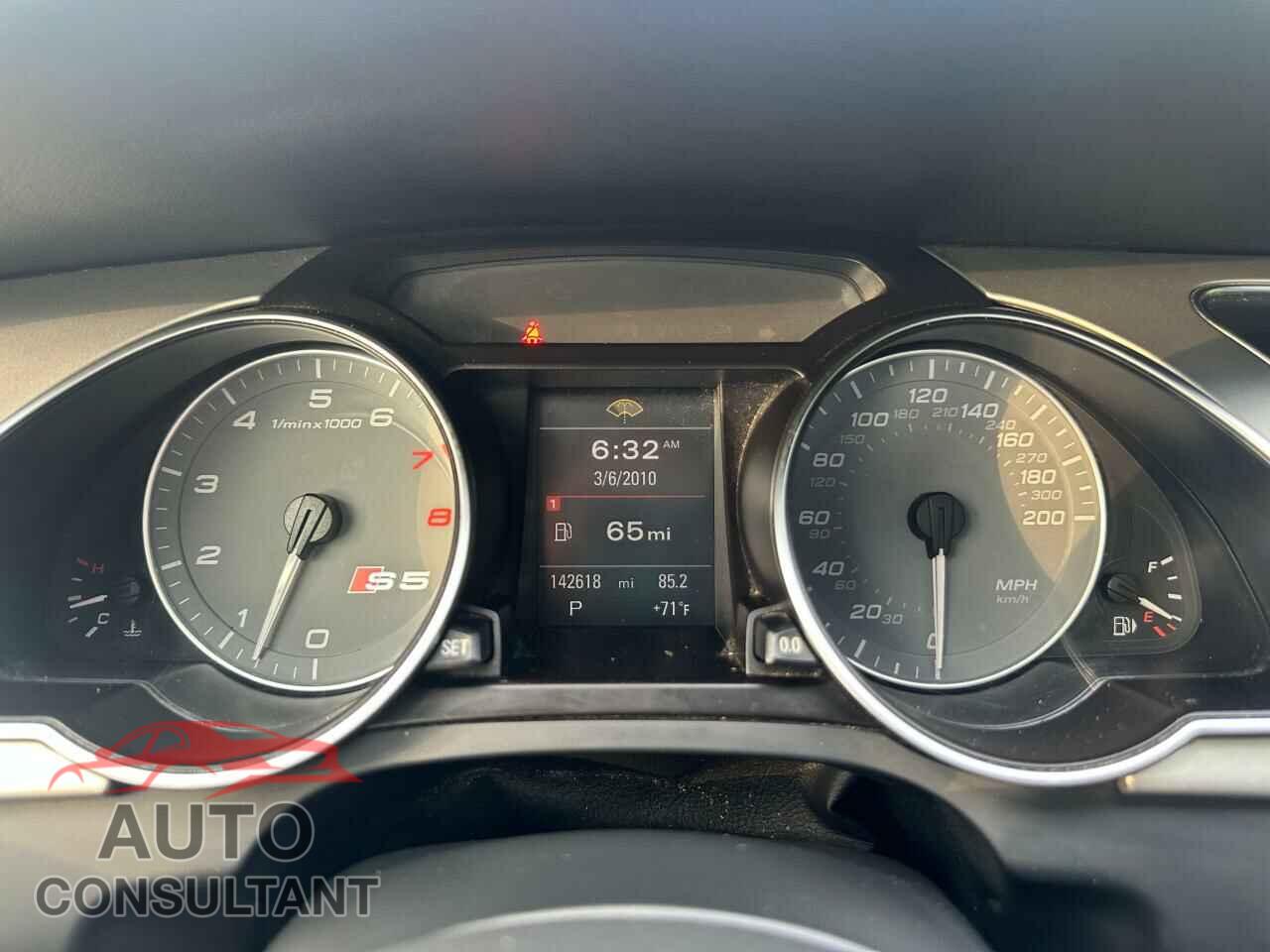 AUDI S5/RS5 2012 - WAUVVAFR8CA000861