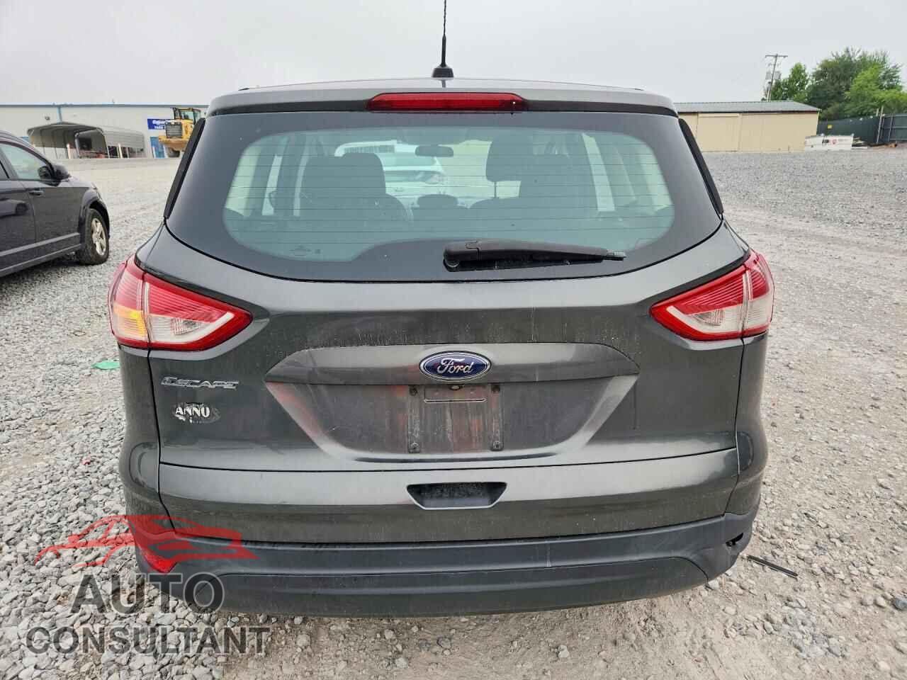 FORD ESCAPE 2016 - 1FMCU0F77GUC05822