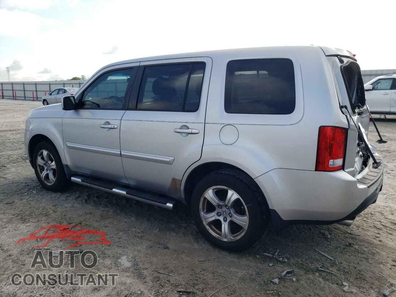HONDA PILOT 2013 - 5FNYF3H55DB005088