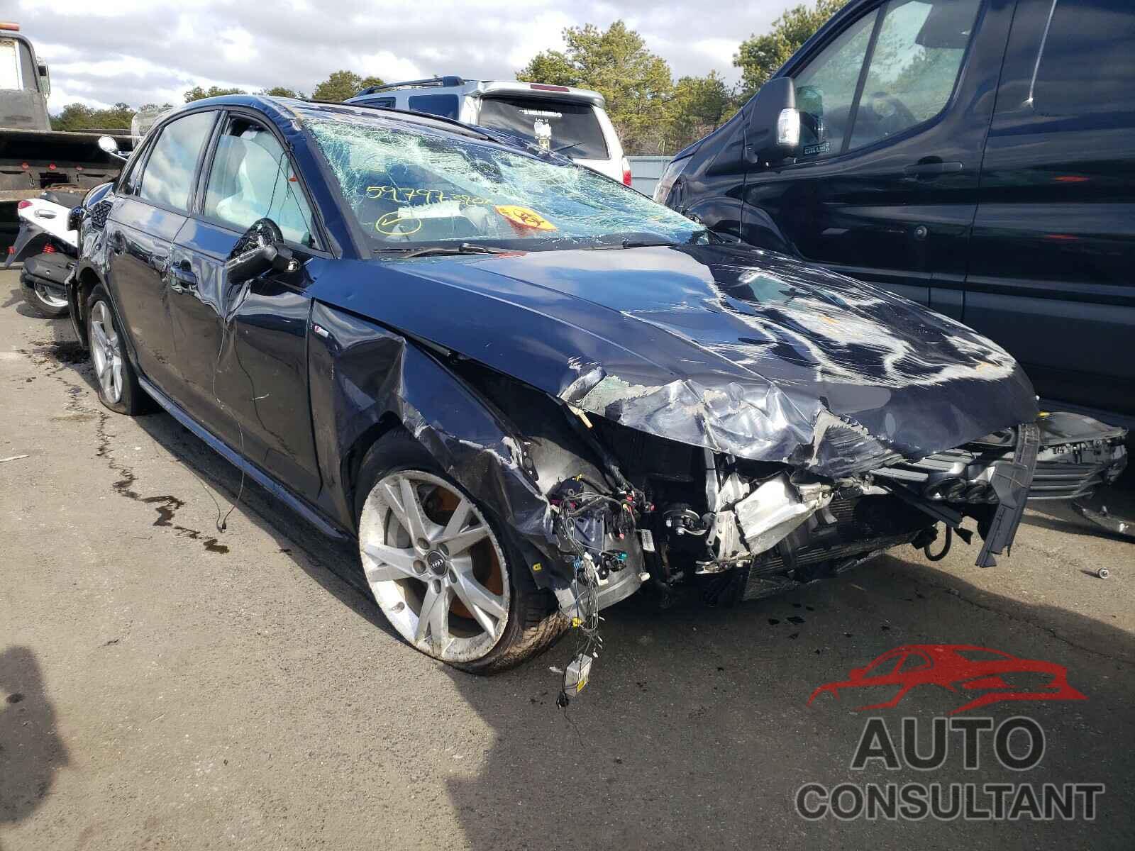 AUDI A4 2018 - WAUDNAF44JA059418