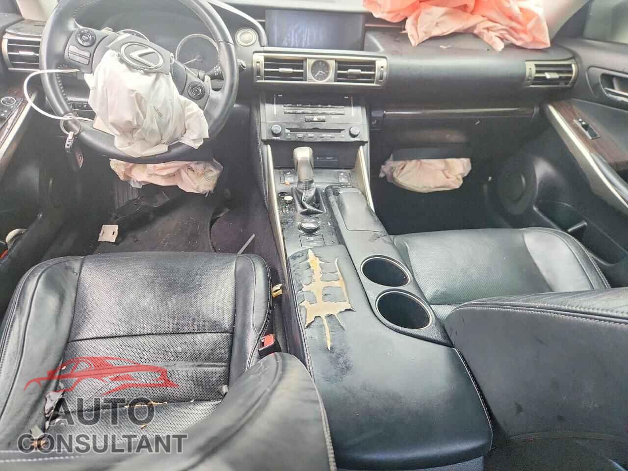 LEXUS IS 2014 - JTHCF1D21E5000742