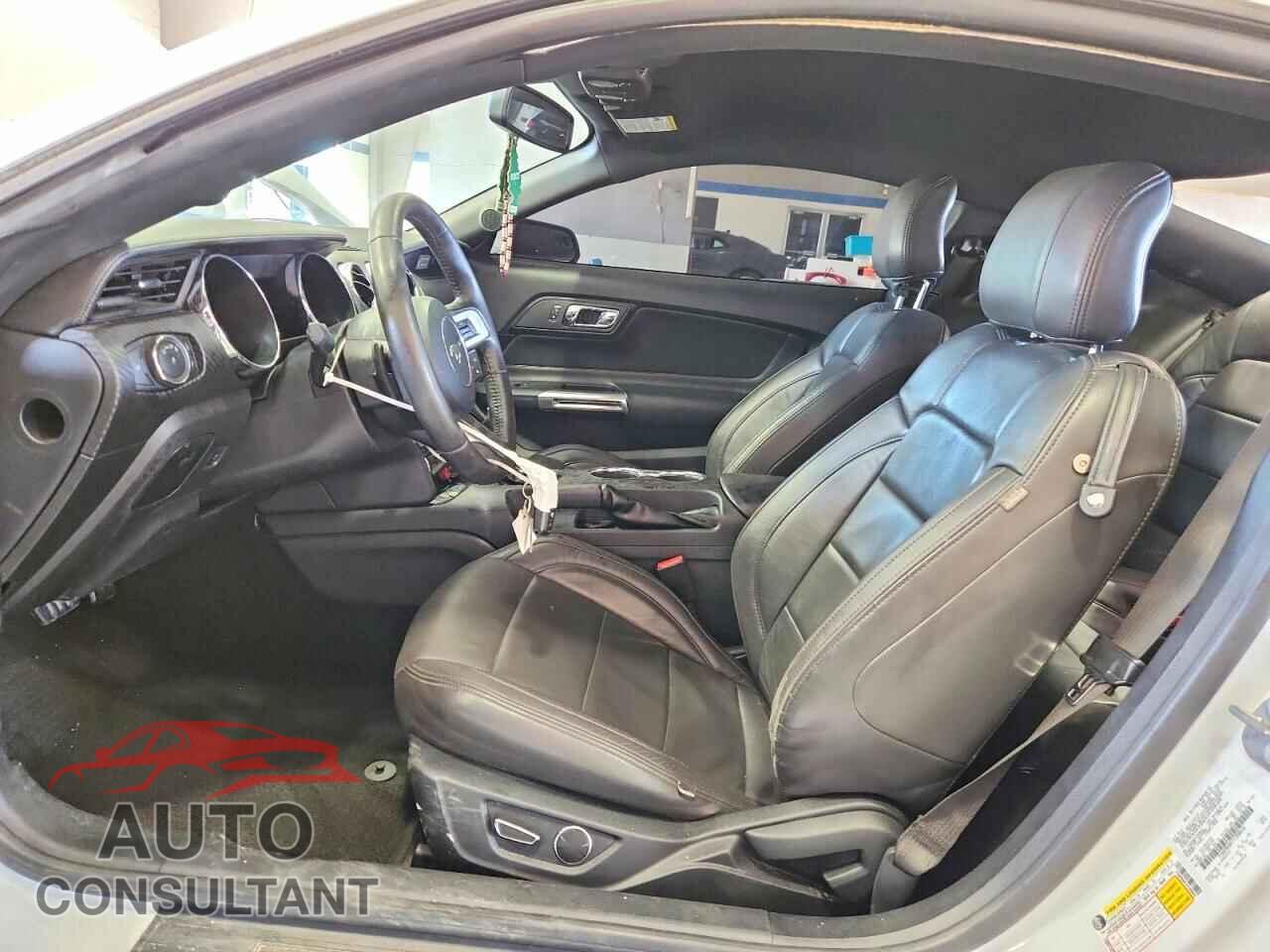 FORD MUSTANG 2015 - 1FA6P8AM1F5308656