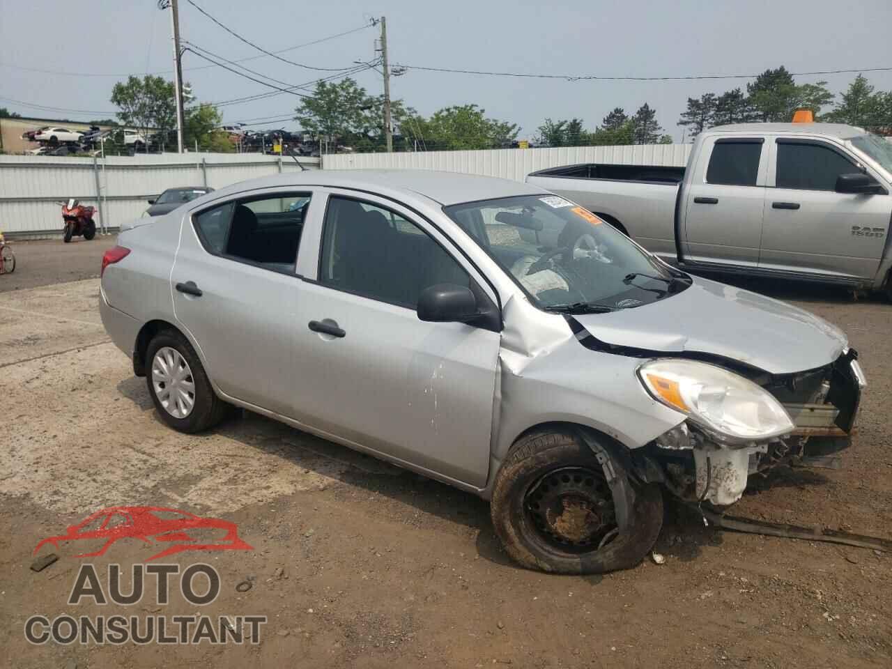 NISSAN VERSA 2013 - 3N1CN7AP1DL855675