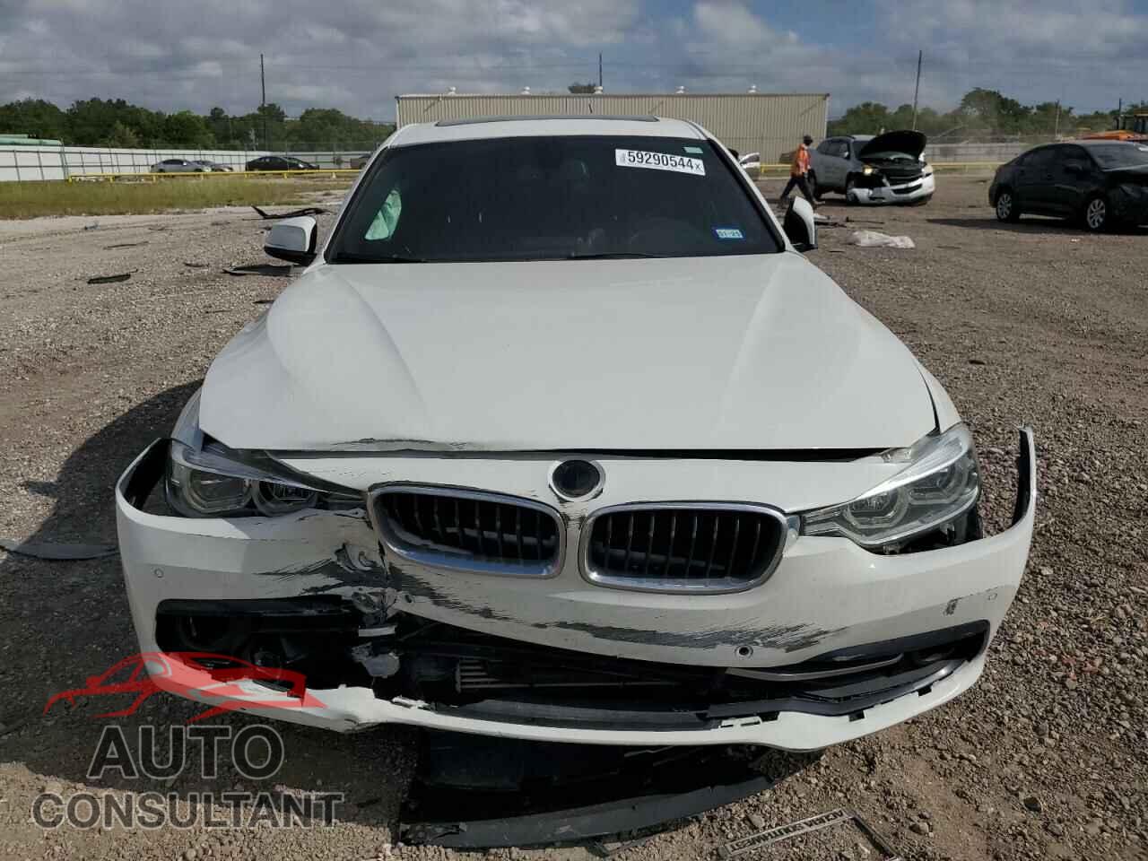 BMW 3 SERIES 2016 - WBA8E9G58GNT45569