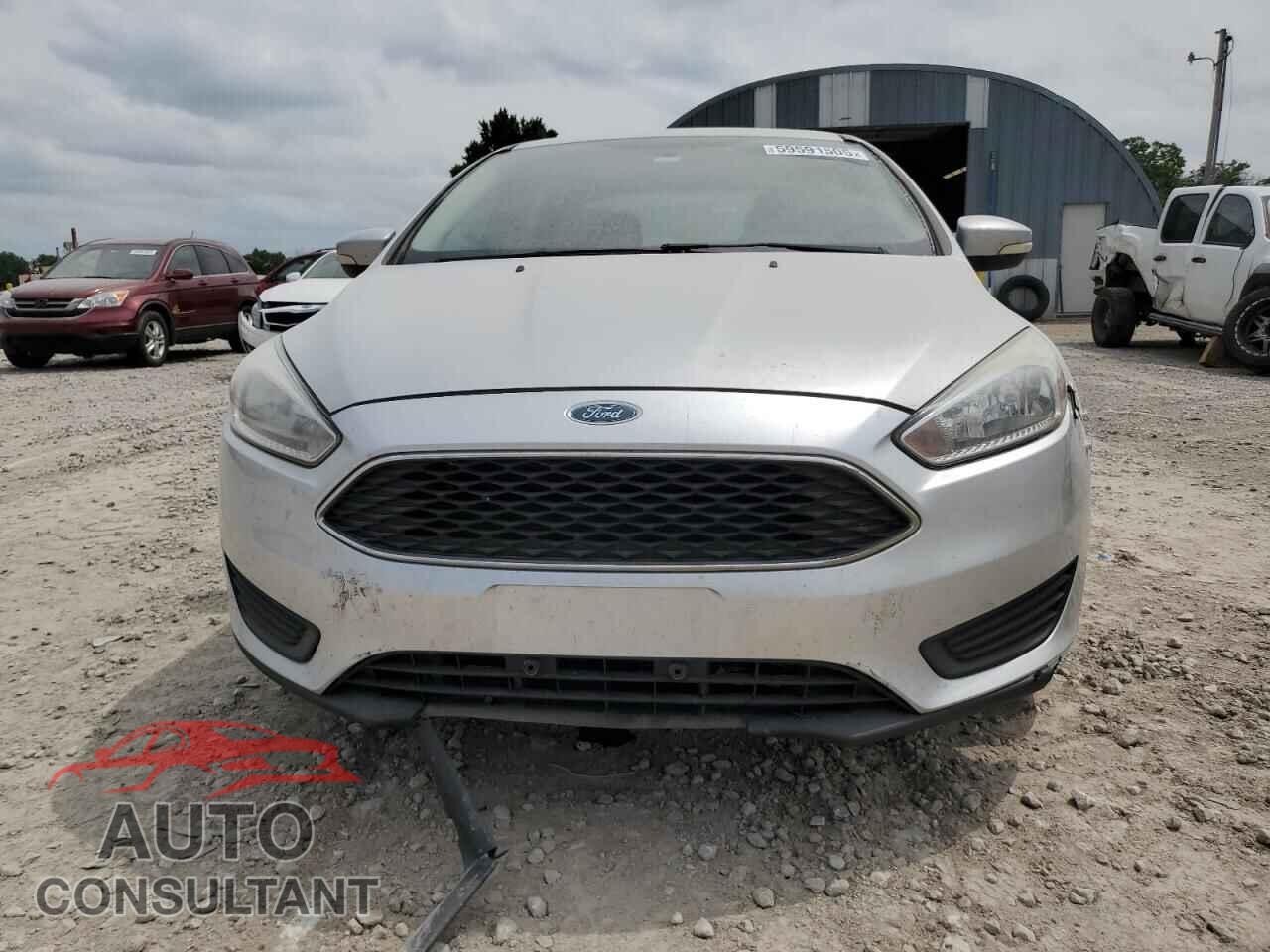 FORD FOCUS 2017 - 1FADP3F22HL328835
