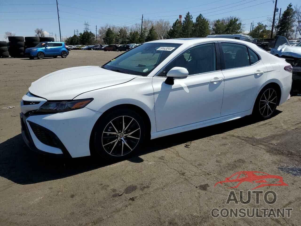 TOYOTA CAMRY 2022 - 4T1G11BKXNU054157