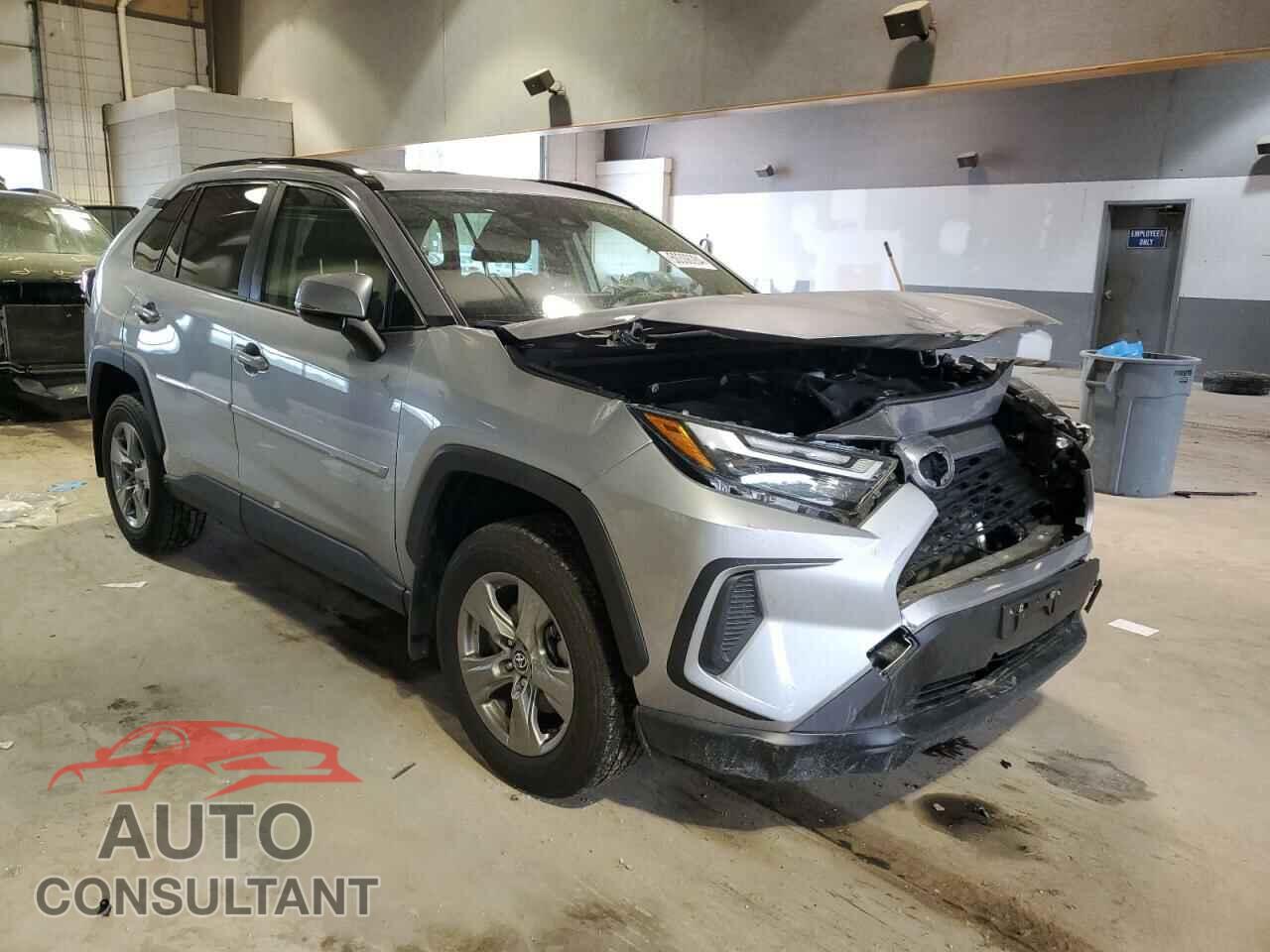 TOYOTA RAV4 2023 - JTMP1RFV2PD094937