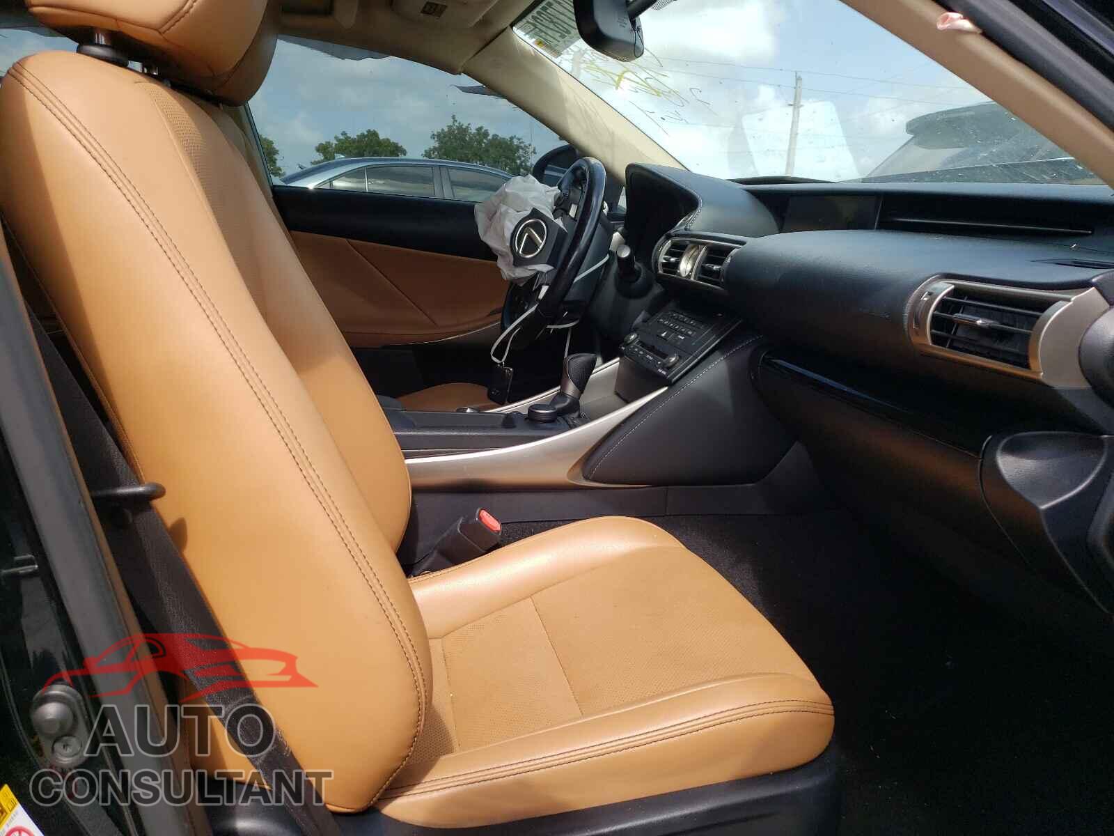LEXUS IS 2016 - JTHBA1D29G5010609