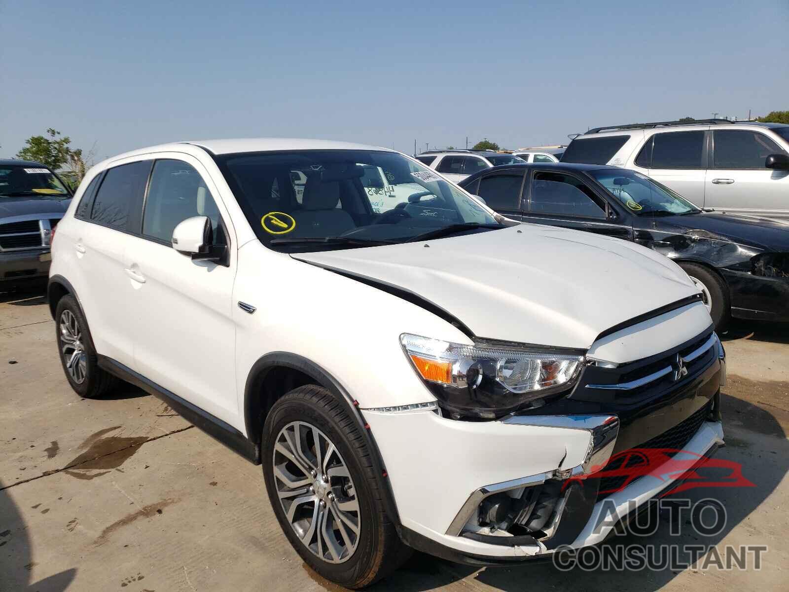 MITSUBISHI OUTLANDER 2018 - JA4AP3AU9JZ010228