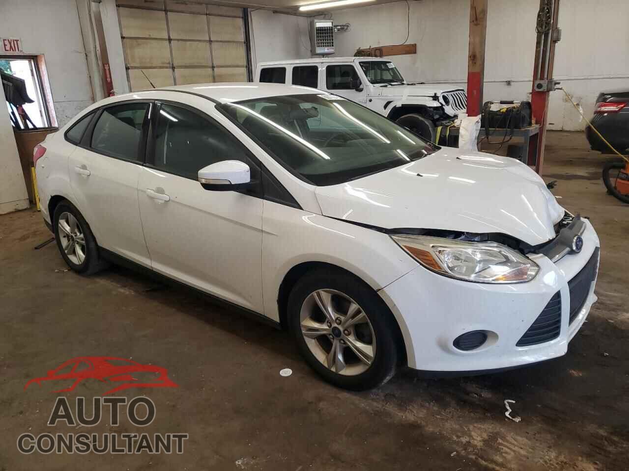 FORD FOCUS 2014 - 1FADP3F26EL373935