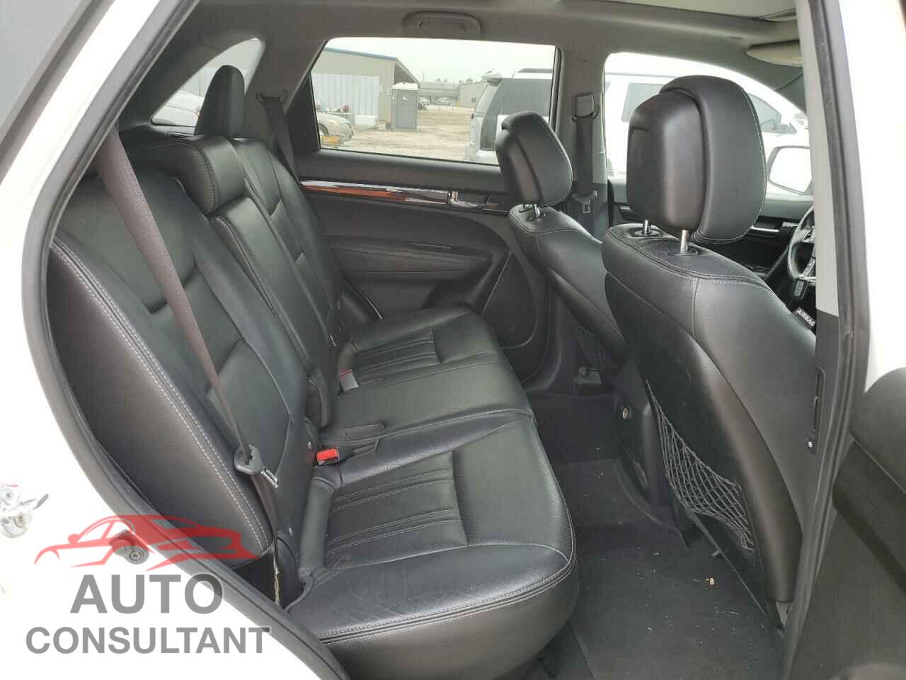 KIA SORENTO 2013 - 5XYKWDA22DG321598