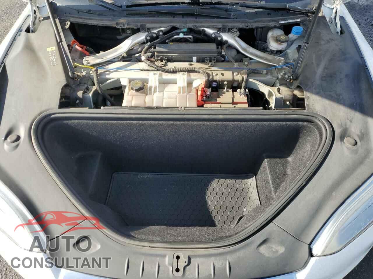 TESLA MODEL S 2018 - 5YJSA1E28JF246996