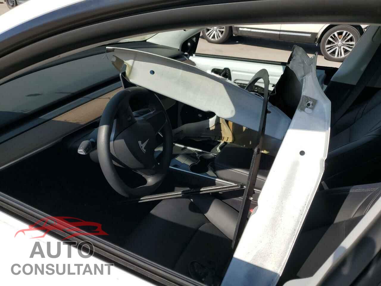 TESLA MODEL Y 2021 - 5YJYGDEE2MF120979