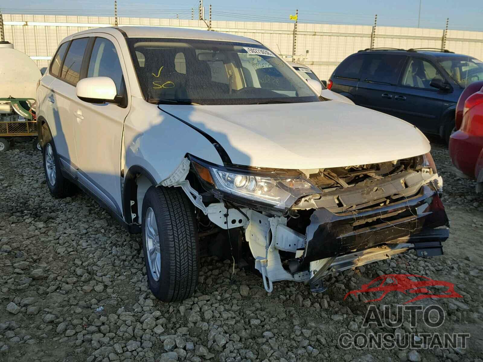 MITSUBISHI OUTLANDER 2018 - JA4AZ2A38JZ601856