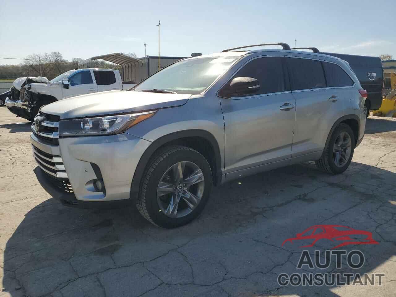 TOYOTA HIGHLANDER 2018 - 5TDYZRFH0JS277899