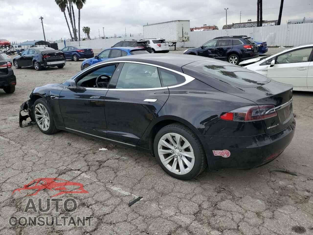 TESLA MODEL S 2018 - 5YJSA1E20JF261556