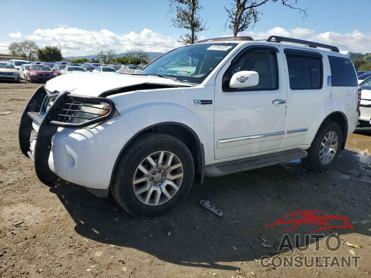 NISSAN PATHFINDER 2010 - 5N1AR1NB5AC618730