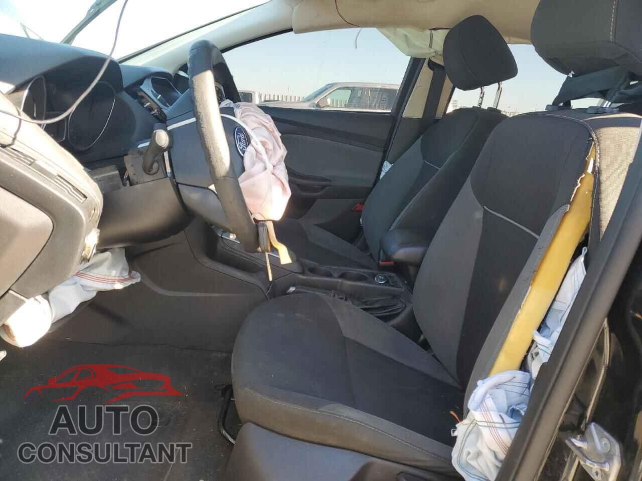 FORD FOCUS 2014 - 1FADP3F29EL262327