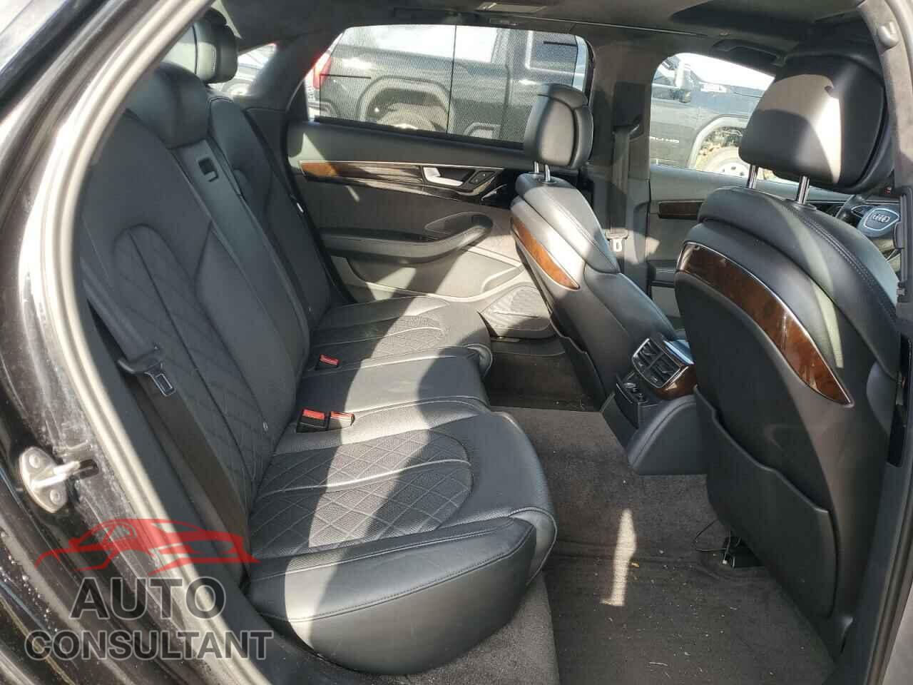 AUDI A8 2015 - WAU32AFD8FN005155
