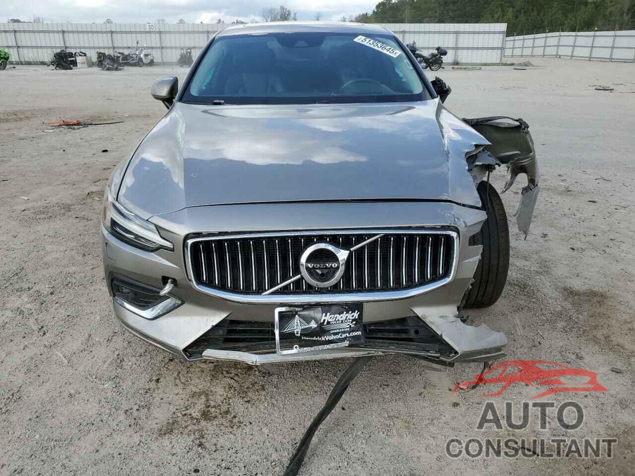 VOLVO S60 2019 - 7JR102FL2KG004712