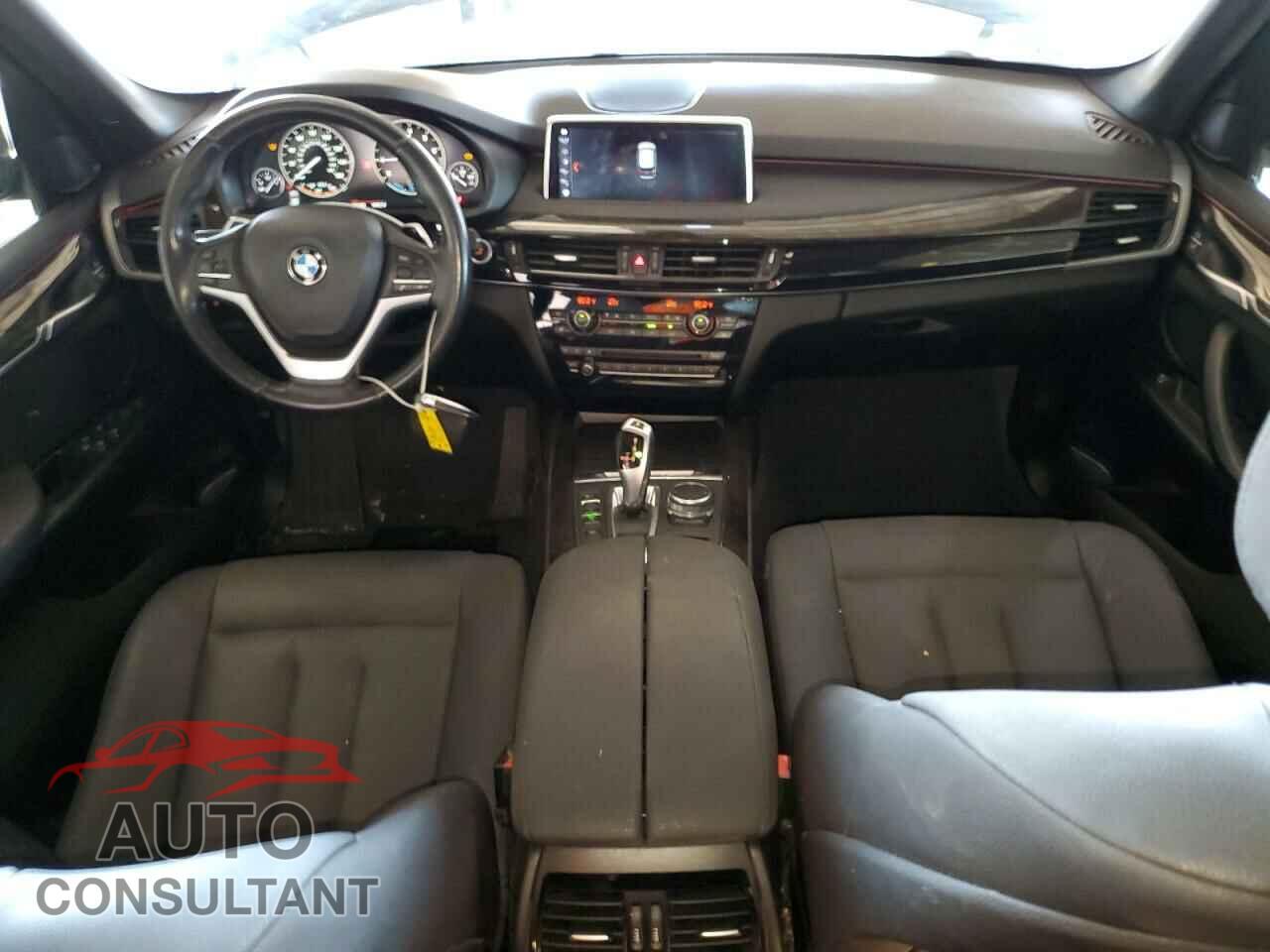 BMW X5 2018 - 5UXKT0C53J0W02429
