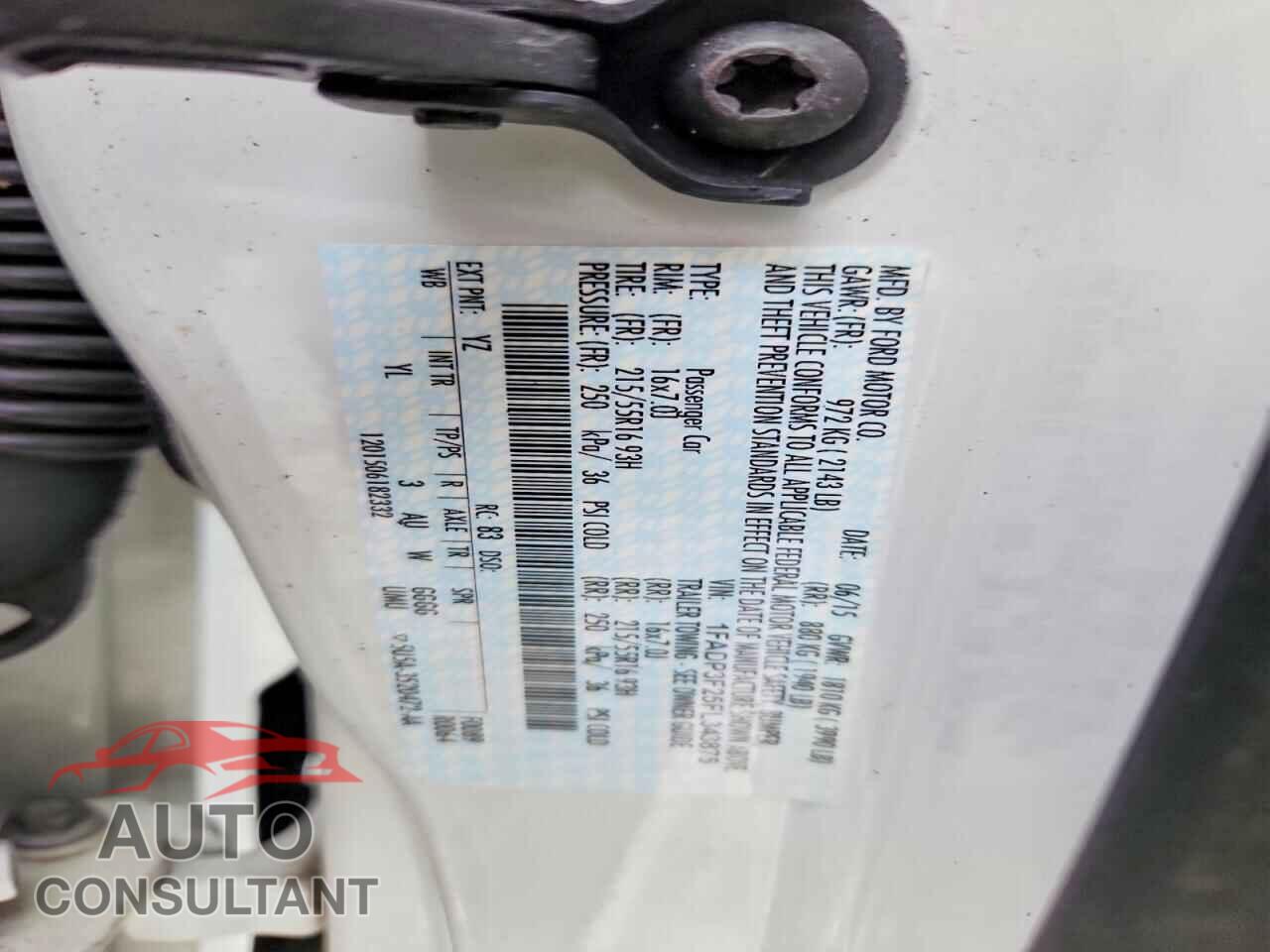 FORD FOCUS 2015 - 1FADP3F25FL343875