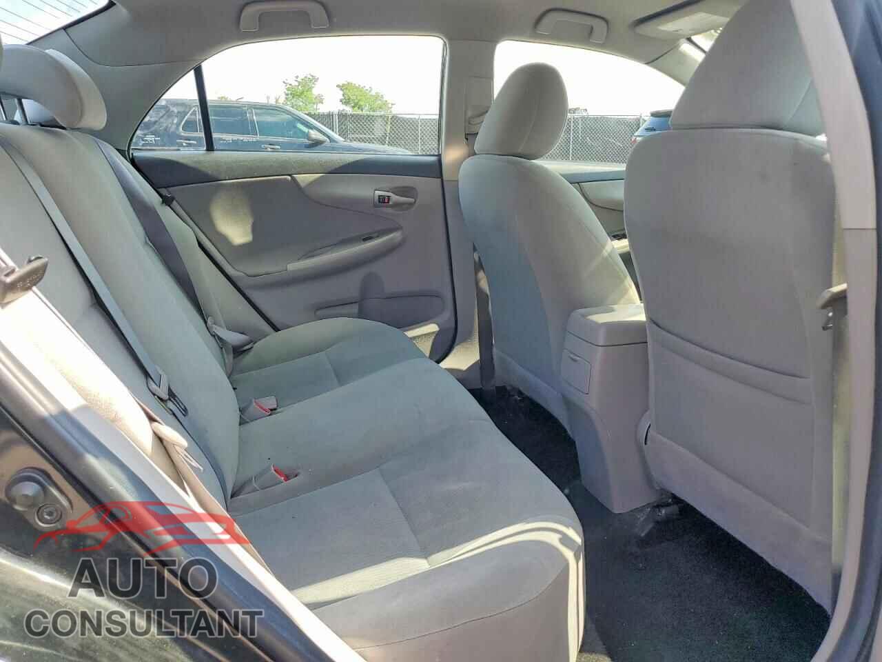 TOYOTA COROLLA 2012 - 2T1BU4EE8CC778341