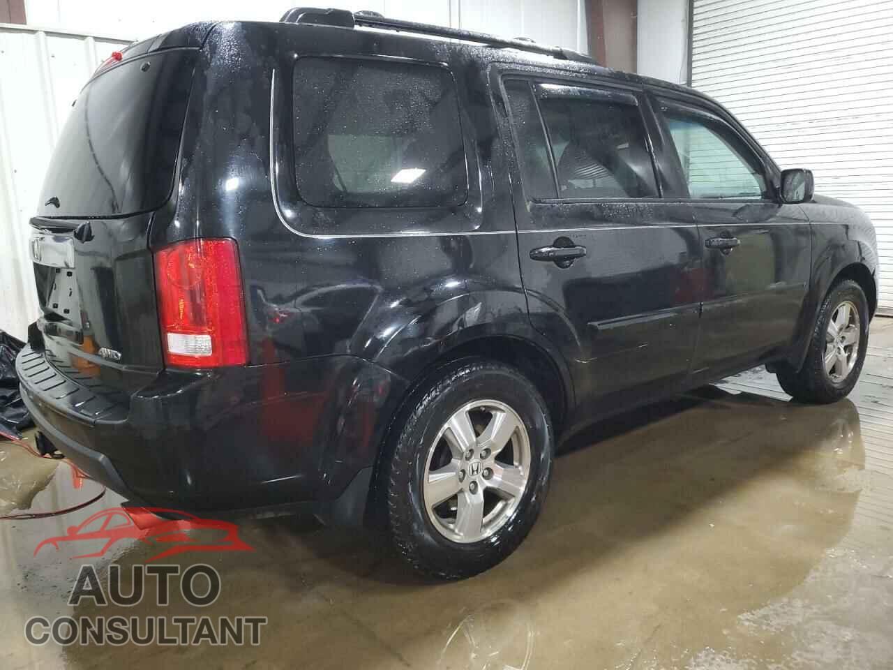 HONDA PILOT 2011 - 5FNYF4H52BB023342