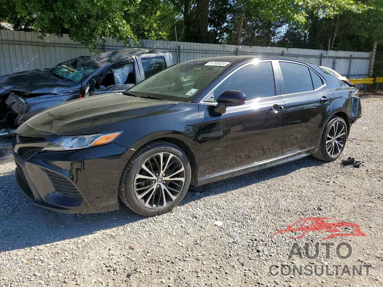 TOYOTA CAMRY 2018 - 4T1B11HK3JU528977