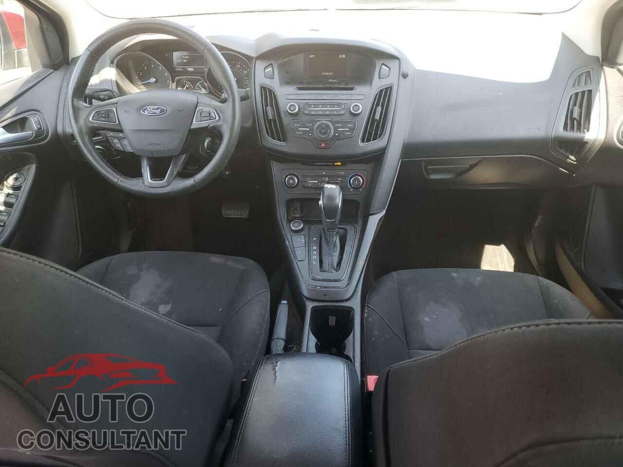 FORD FOCUS 2017 - 1FADP3F24HL256908