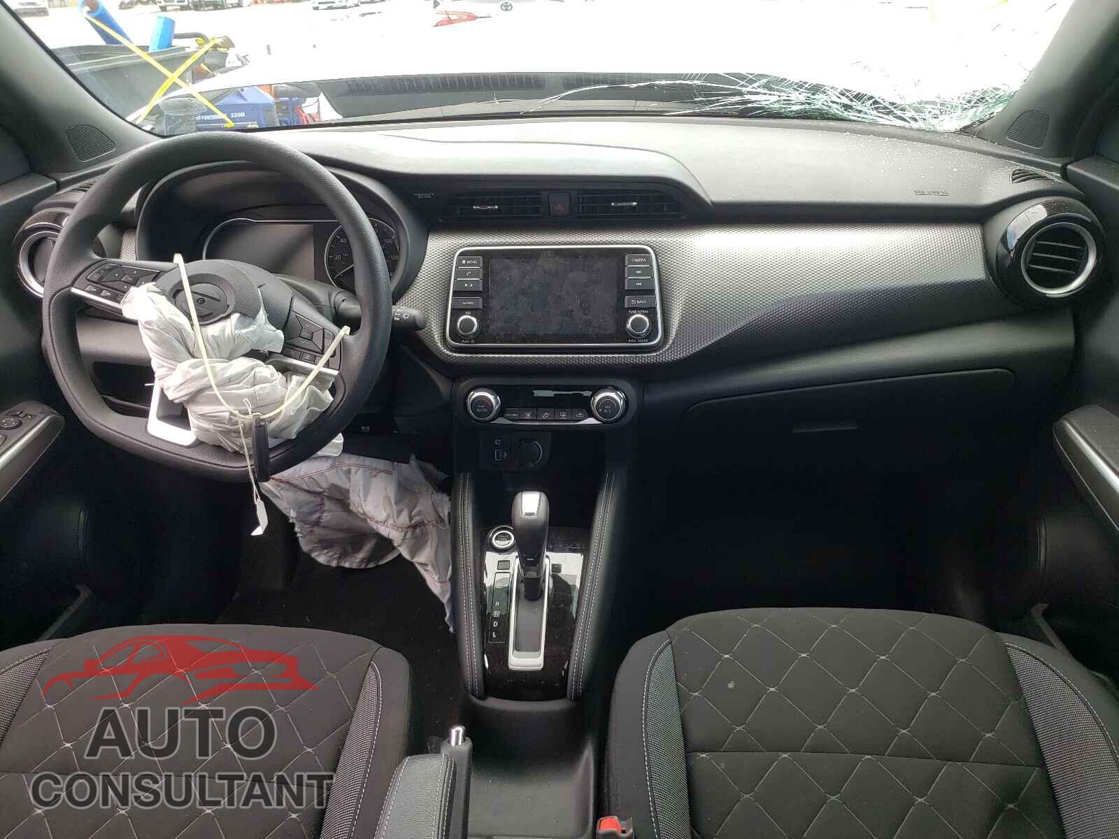 NISSAN KICKS 2020 - 3N1CP5CV2LL537802