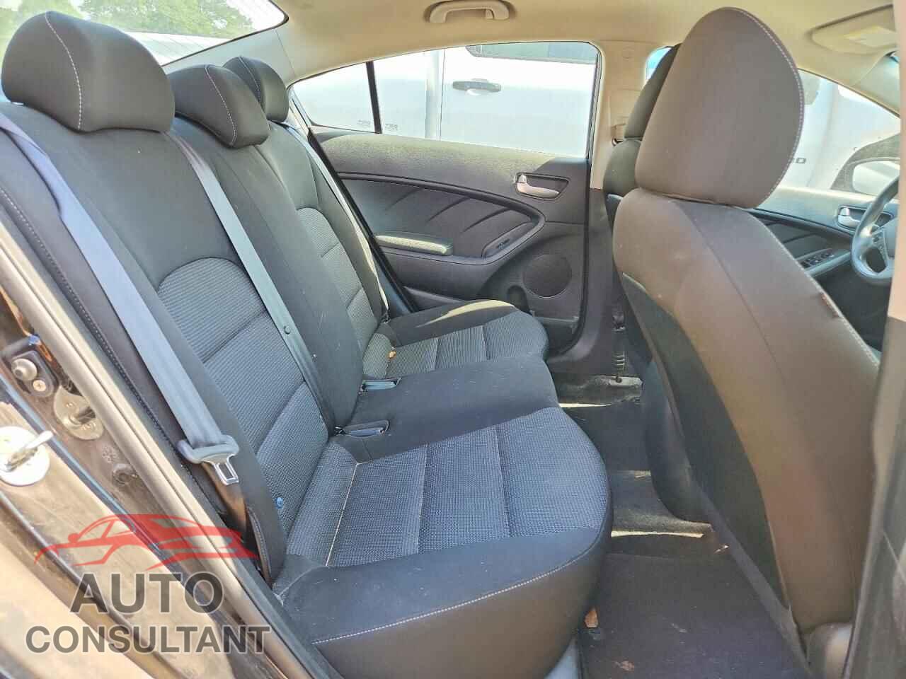 KIA FORTE 2017 - 3KPFK4A76HE089633