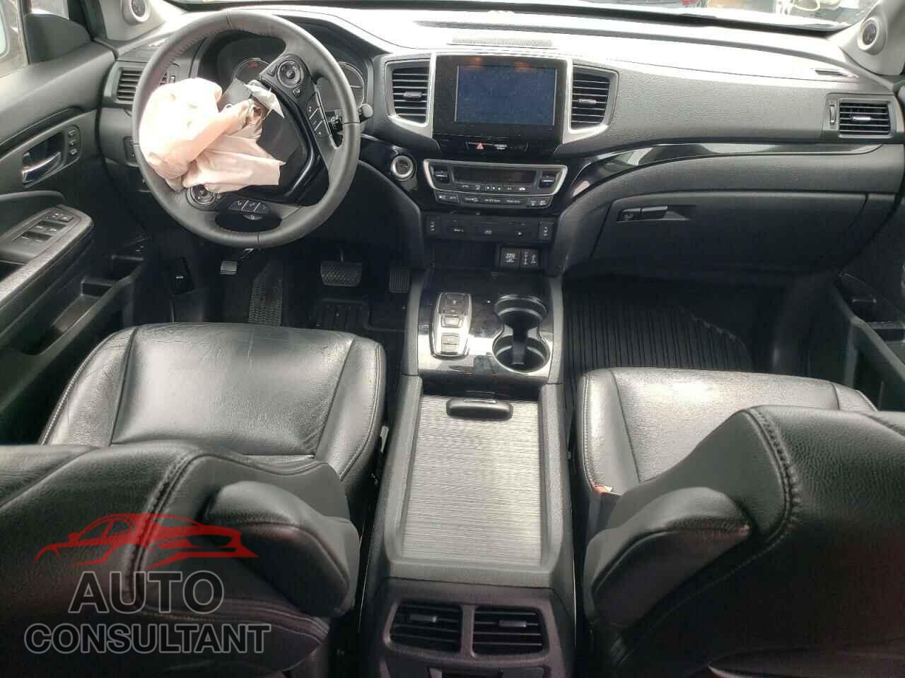 HONDA PILOT 2017 - 5FNYF6H96HB001058