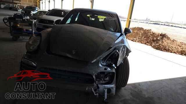 PORSCHE CAYENNE 2012 - WP1AA2A28CLA03758