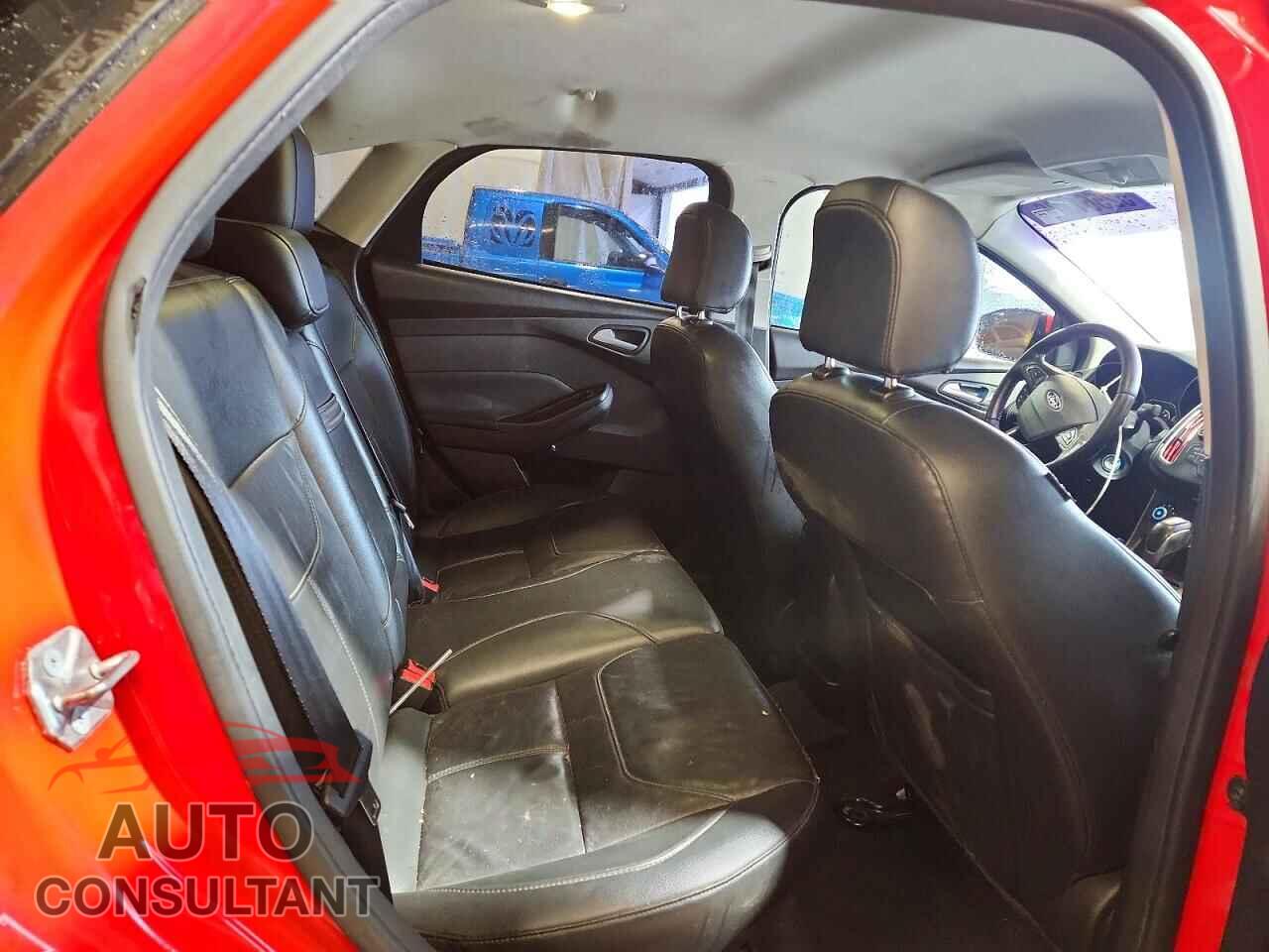 FORD FOCUS 2016 - 1FADP3F21GL307148