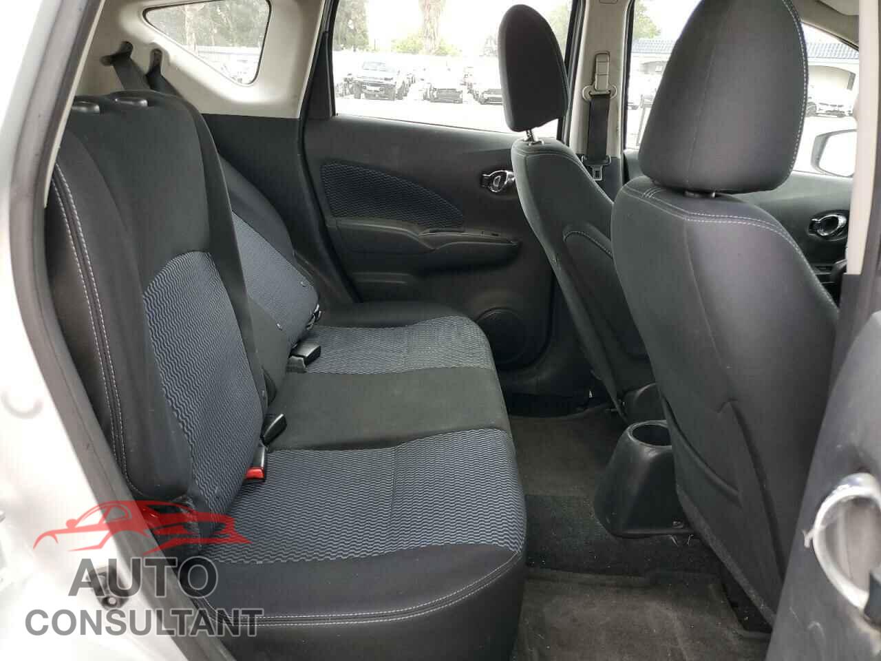 NISSAN VERSA 2017 - 3N1CE2CP3HL359508