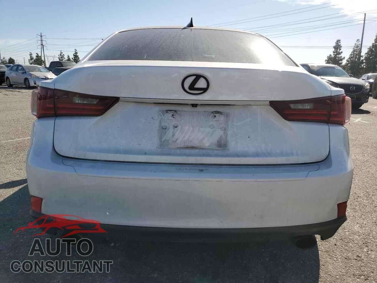 LEXUS IS 2014 - JTHBF1D29E5020006