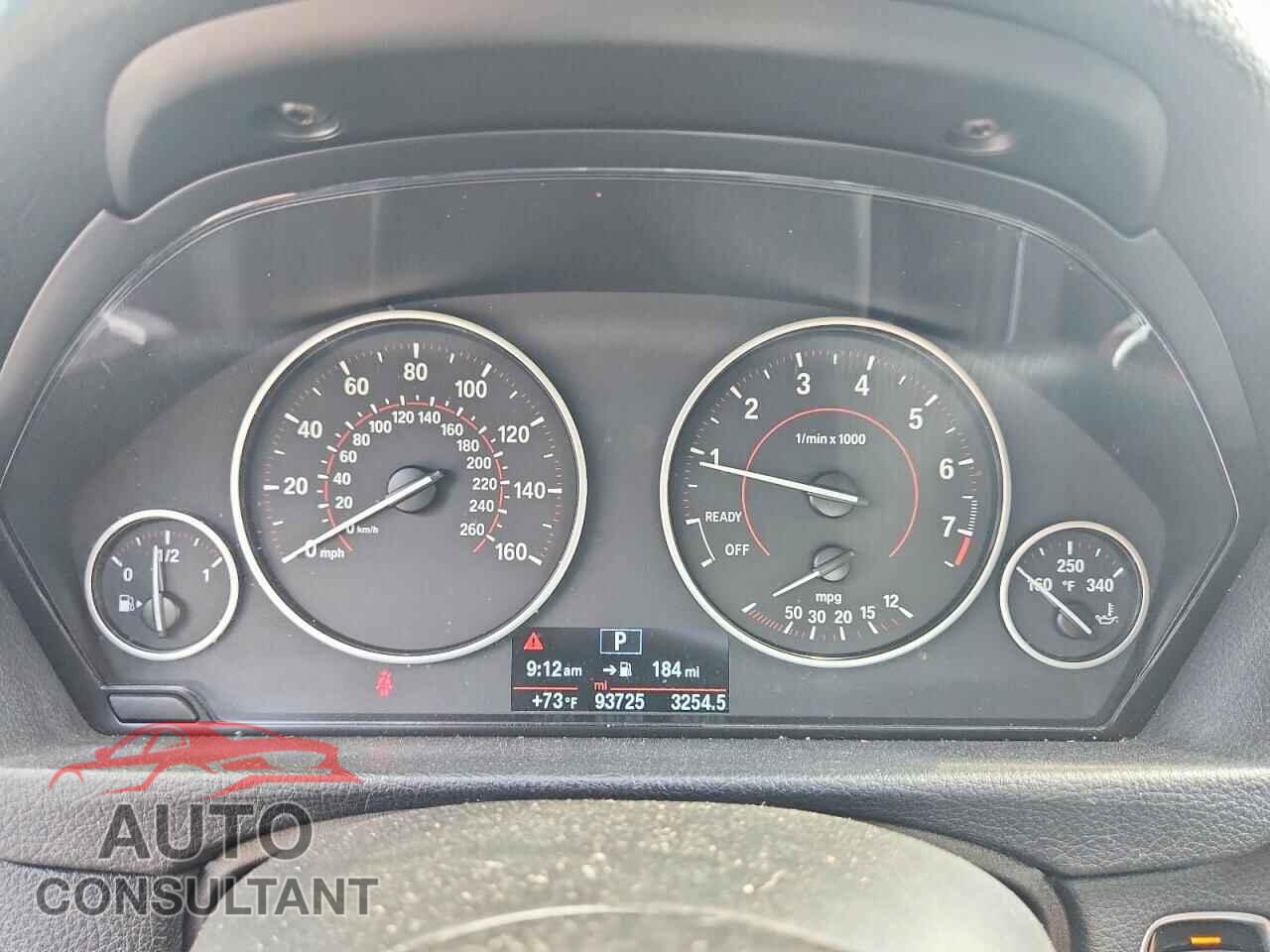 BMW 3 SERIES 2016 - WBA8E9G59GNU28623