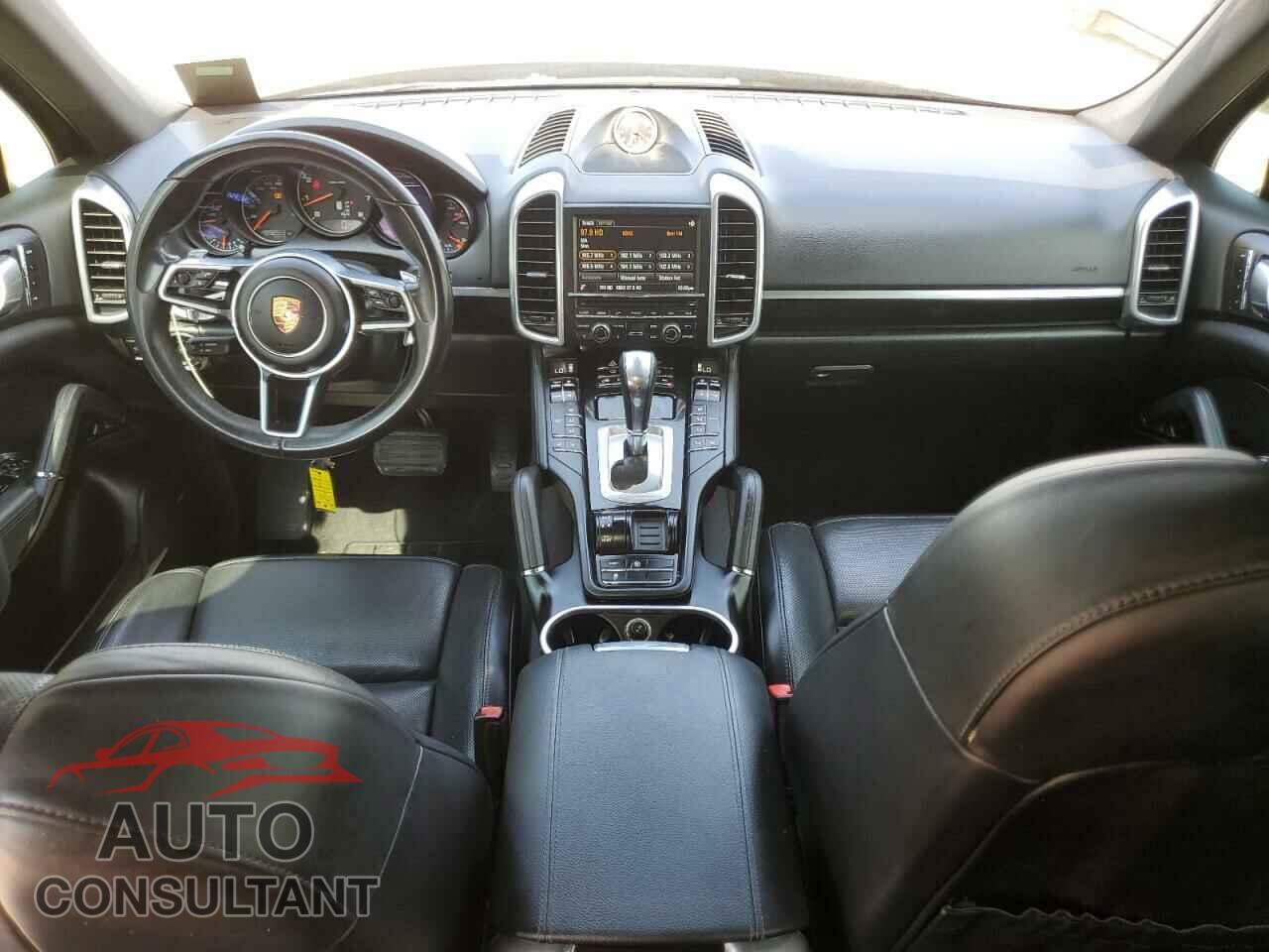 PORSCHE CAYENNE 2016 - WP1AA2A22GLA01641
