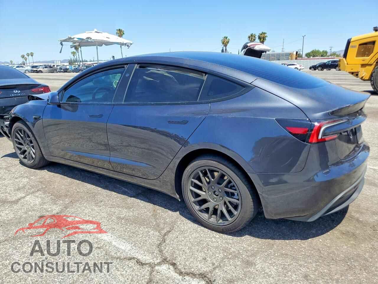 TESLA MODEL 3 2025 - 5YJ3E1EA0SF985376