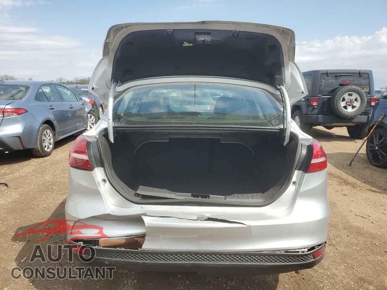FORD FOCUS 2017 - 1FADP3F29HL253390