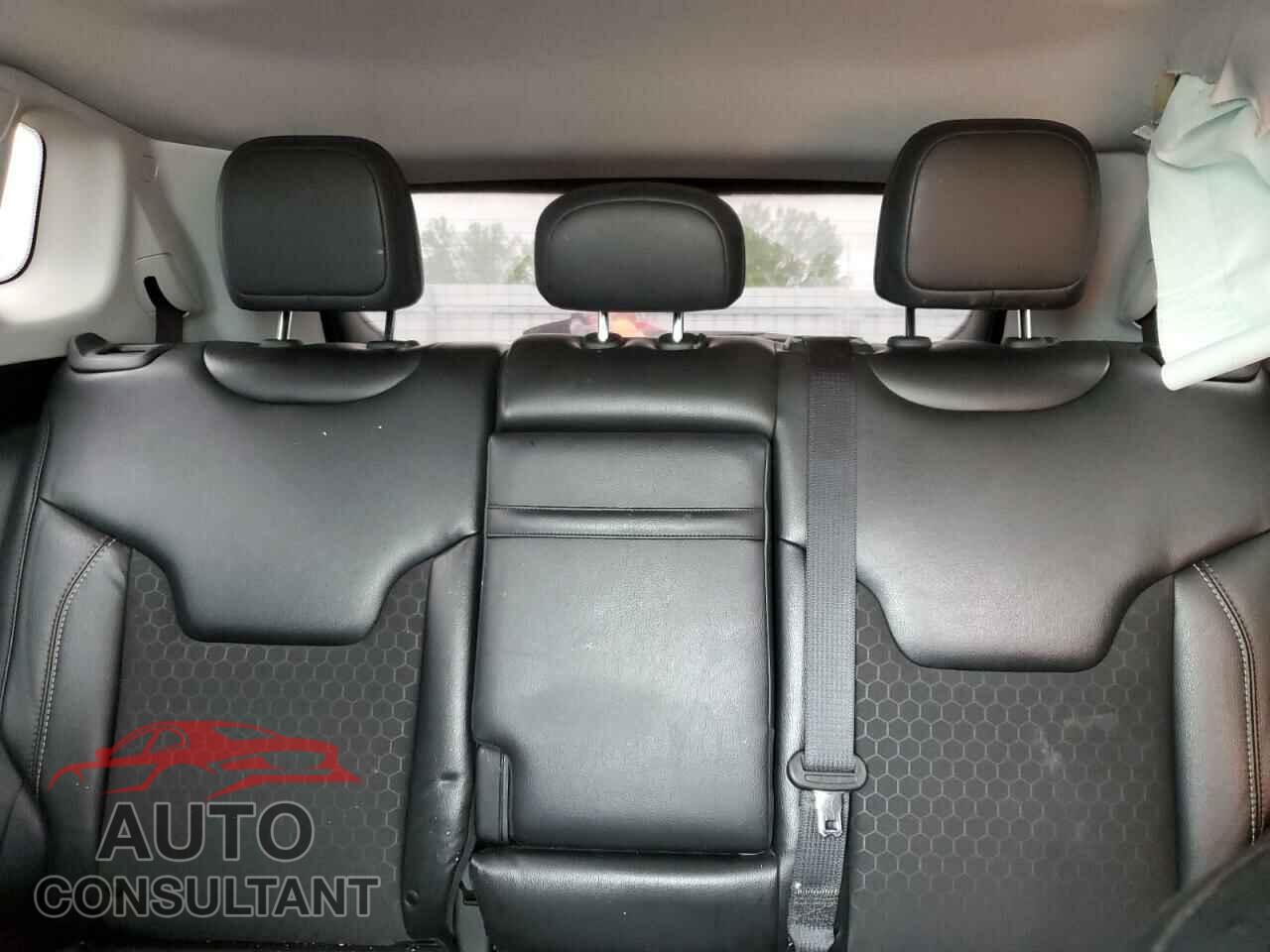 JEEP COMPASS 2019 - 3C4NJDBB2KT648079