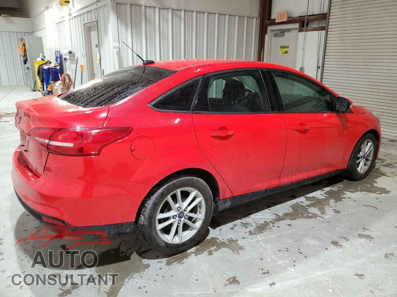 FORD FOCUS 2015 - 1FADP3F26FL233689