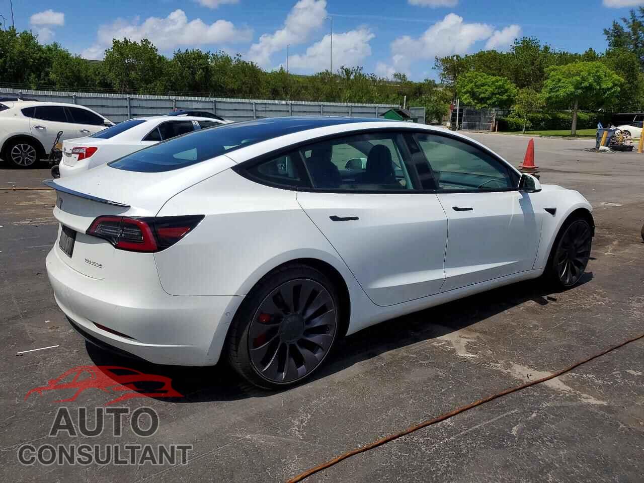 TESLA MODEL 3 2021 - 5YJ3E1EC2MF026565